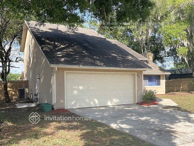 property at 951 Waverly Dr