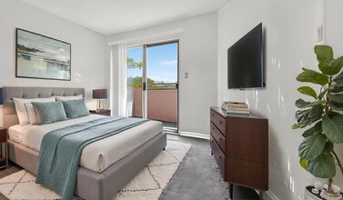 MH 1726 Midvale Ave in Los Angeles, CA - Building Photo - Building Photo