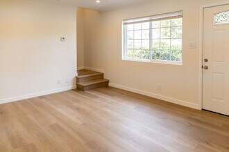 1000-1006 Tilton Ave in San Mateo, CA - Building Photo - Building Photo