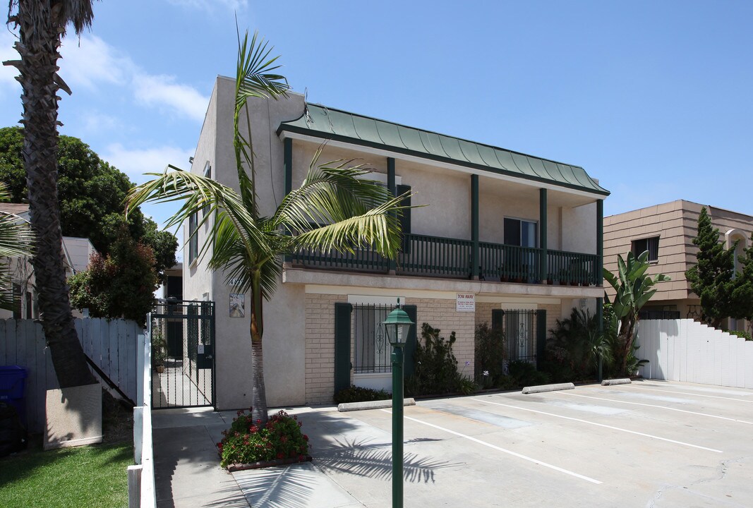 Oregon Apartments in San Diego, CA - Building Photo