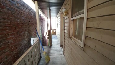 564 W Market St, Unit A in York, PA - Building Photo - Building Photo