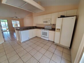 5241 Rolla Rd in Venice, FL - Building Photo - Building Photo