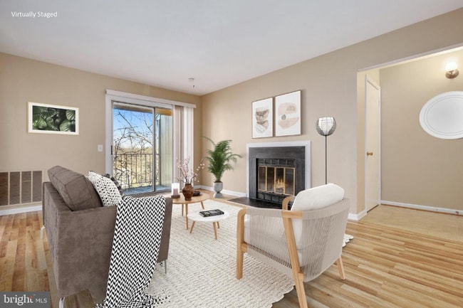 20216 Shipley Terrace in Germantown, MD - Building Photo - Building Photo