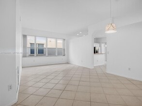 15687 SW 53rd St in Miramar, FL - Building Photo - Building Photo