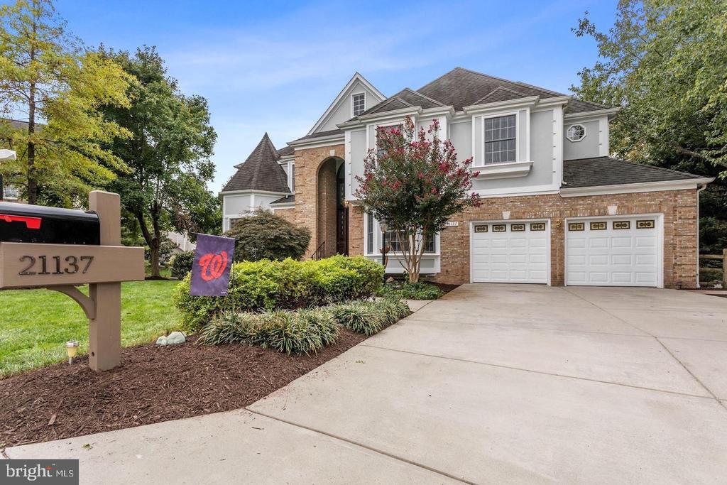 21137 Stonecrop Pl in Ashburn, VA - Building Photo