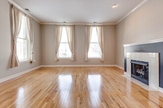 210 Leonard Wood S in Highland Park, IL - Building Photo - Building Photo