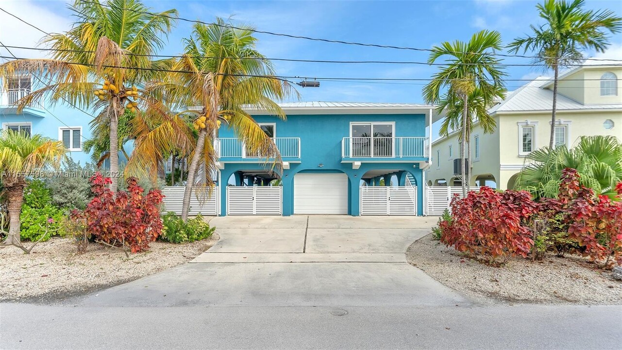 441 La Fitte Rd in Little Torch Key, FL - Building Photo