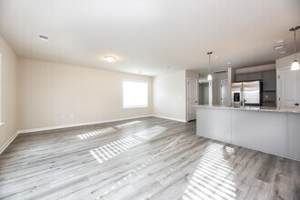 704 Millsgate Cir in Boiling Springs, SC - Building Photo - Building Photo