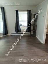 120 E State St in Corunna, MI - Building Photo - Building Photo