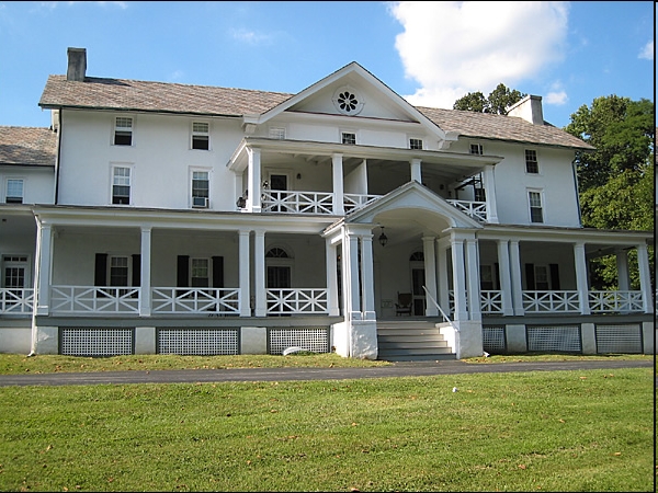 Devon Park Apartments in Devon, PA - Building Photo - Building Photo