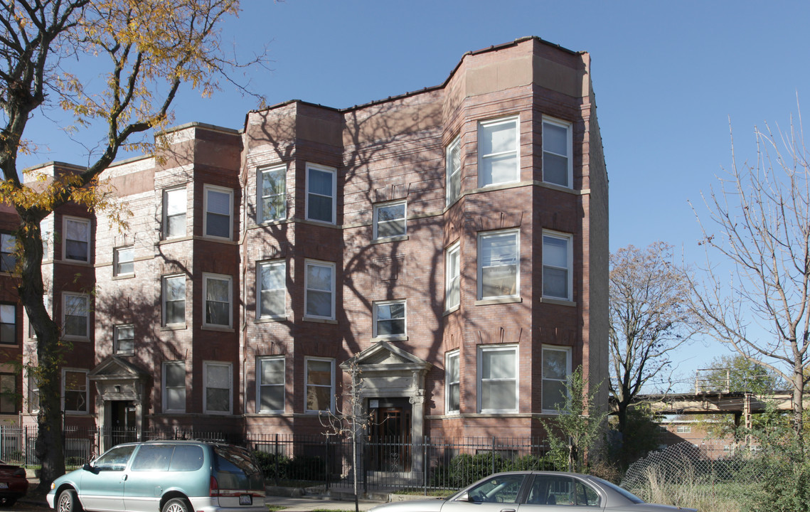 4026-4028 S Calumet Ave in Chicago, IL - Building Photo