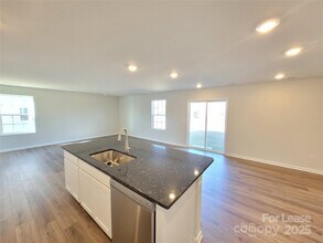 124 Rock Ave in Statesville, NC - Building Photo - Building Photo