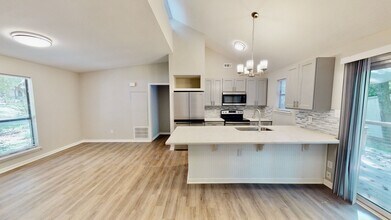 5012 Glenview Ct in Charlotte, NC - Building Photo - Building Photo