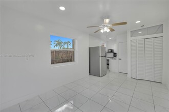 536 NW 25th Ave in Miami, FL - Building Photo - Building Photo