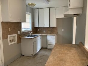 2209 E 29th St in Lubbock, TX - Building Photo - Building Photo