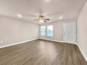 8232 SW 1st St in Blue Springs, MO - Building Photo - Building Photo