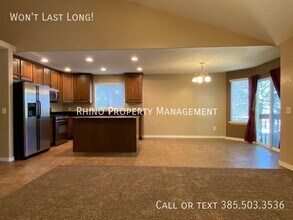 13729 Crimson Patch Way in Riverton, UT - Building Photo - Building Photo