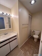 131 Burgundy Hill Ln in Middletown, CT - Building Photo - Building Photo