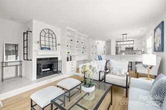 226 Queens Rd in Charlotte, NC - Building Photo - Building Photo