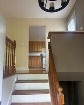 44 E Lake Terrace in Lake Ronkonkoma, NY - Building Photo