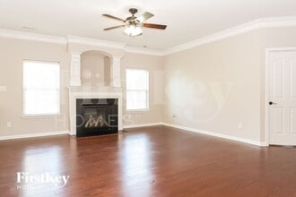 602 Piedmont Crossing Dr in High Point, NC - Foto de edificio - Building Photo