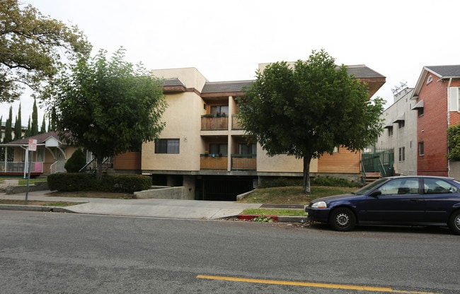 329 W Lomita Ave in Glendale, CA - Foto de edificio - Building Photo