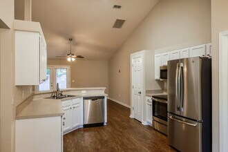 1563 Bay Harbor Dr in Orange Park, FL - Building Photo - Building Photo