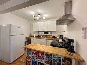 85 Lander St, Unit 1B in Newburgh, NY - Foto de edificio - Building Photo