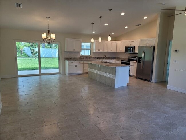 3947 Meredith Ave in North Port, FL - Building Photo - Building Photo