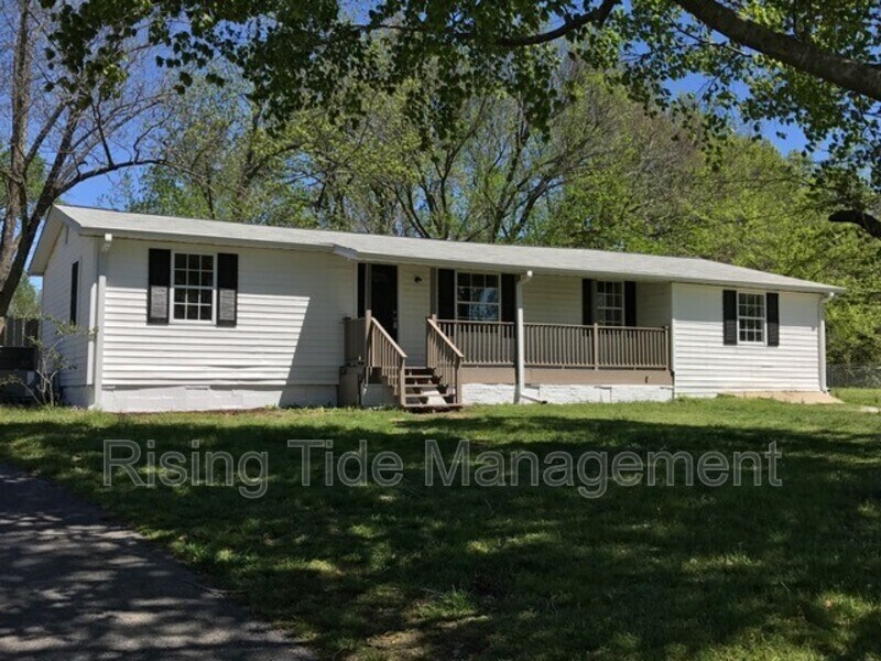 1128 4th Way in Pleasant Grove, AL - Building Photo