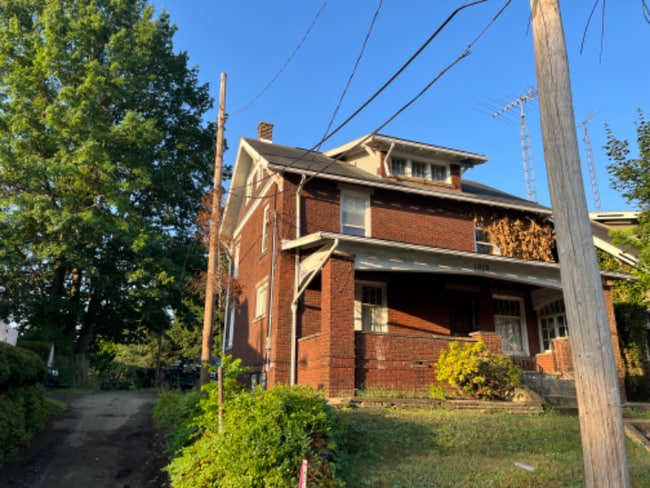 1010 15th St NW in Canton, OH - Building Photo - Building Photo