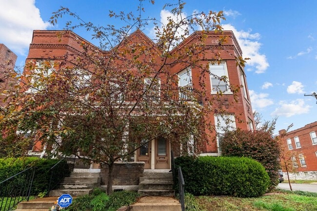 property at 3901 Botanical Ave