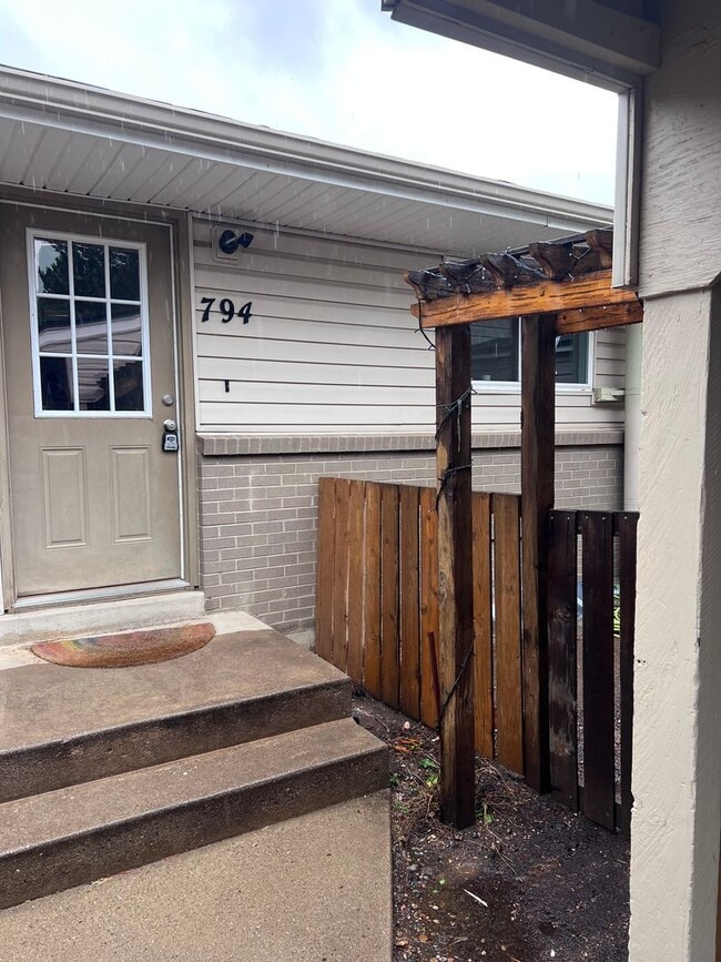 property at 794 W Cleveland Cir