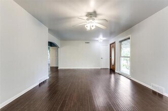 6415 Preston Crest Ln in Dallas, TX - Building Photo - Building Photo