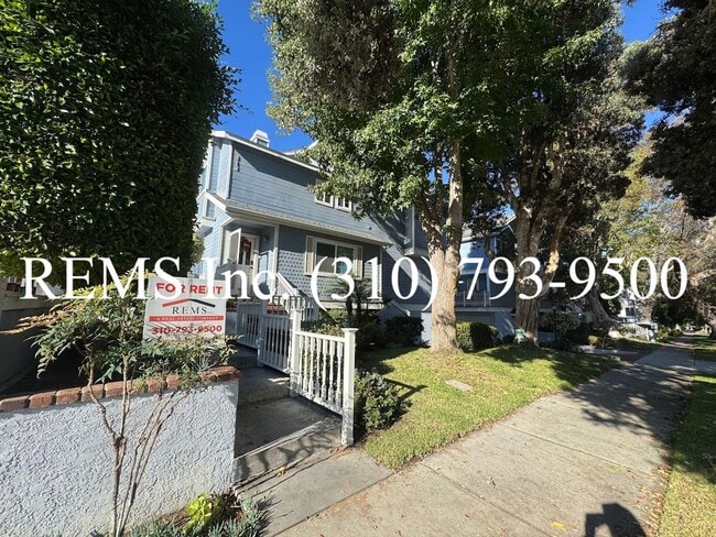 property at 313 N Broadway