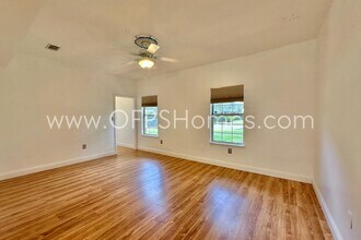 324 Curacao Way in Niceville, FL - Building Photo - Building Photo