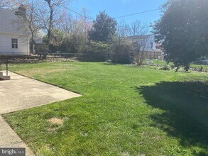 716 N Overlook Dr in Alexandria, VA - Building Photo - Building Photo