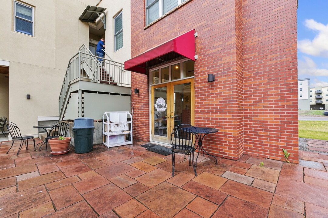 401 Mason Ct in Fort Collins, CO - Building Photo