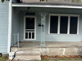 4621 Davenport St in Houston, TX - Building Photo