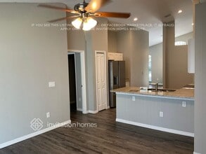 30939 Stone Arch Ave in Wesley Chapel, FL - Foto de edificio - Building Photo