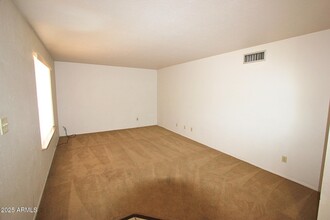 1006 N Pueblo Dr in Casa Grande, AZ - Building Photo - Building Photo