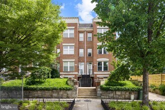 606 Kentucky Ave SE in Washington, DC - Building Photo - Building Photo