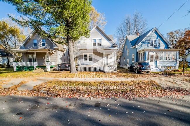 2110 North North Street in Peoria, IL - Foto de edificio - Building Photo