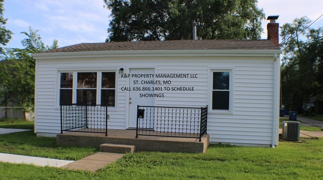 property at 404 Tecumseh St