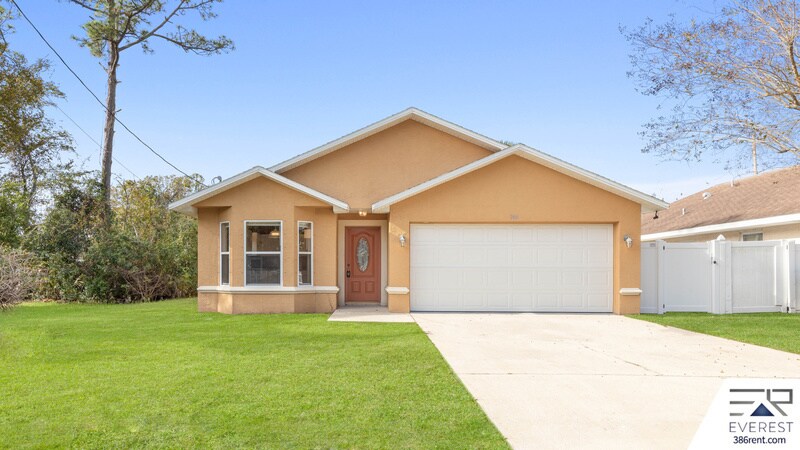 744 Georgia St in Daytona Beach, FL - Building Photo