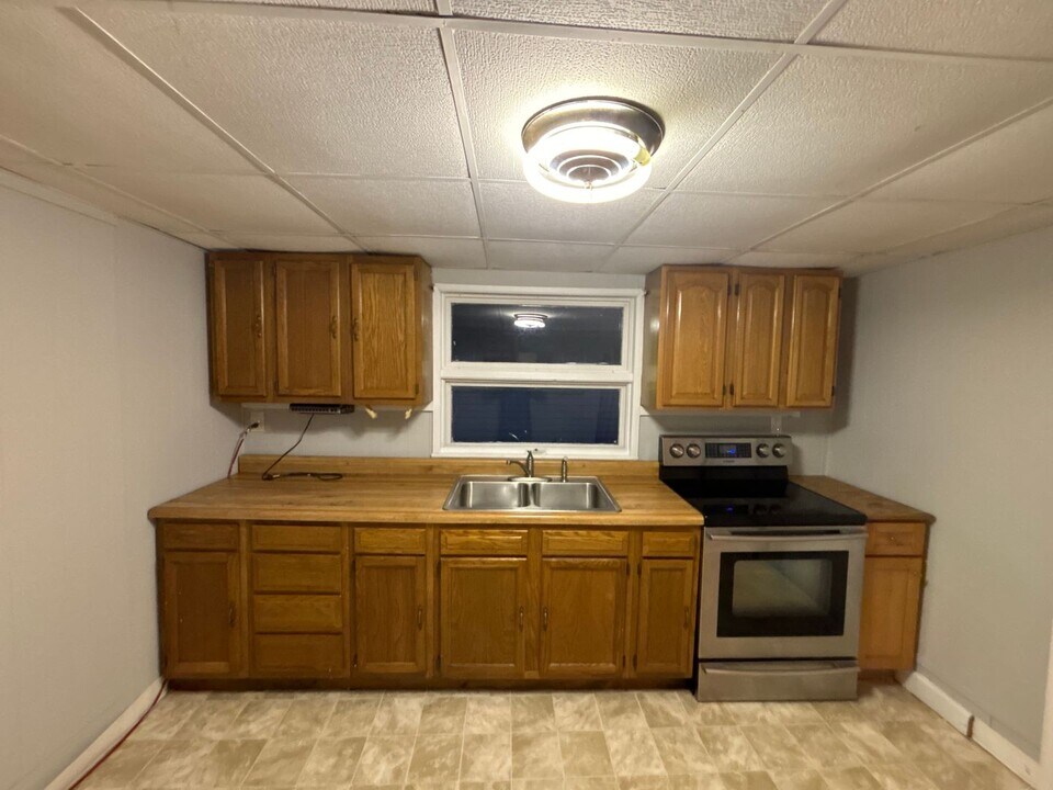 409 Honesdale St in Scranton, PA - Building Photo