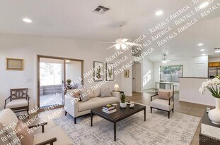 8445 S Burien Rd in Tucson, AZ - Building Photo