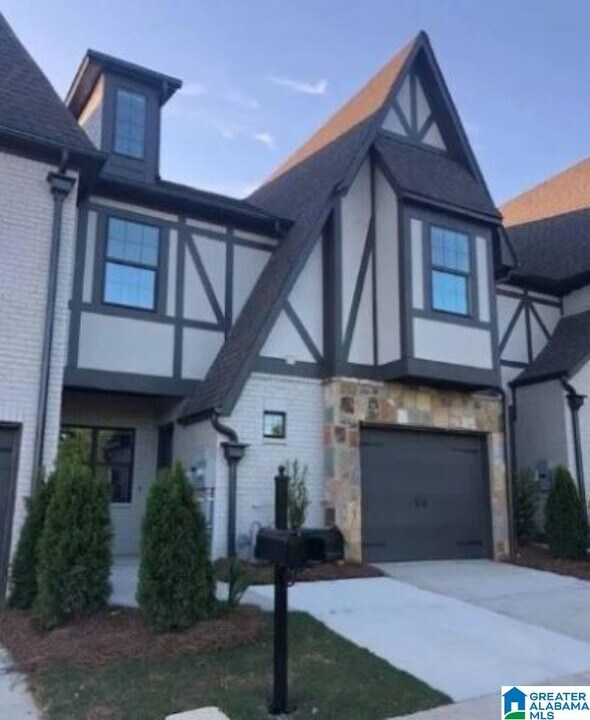 4215 Lennox Dr in Birmingham, AL - Building Photo