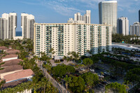 Ocean Reserve in Sunny Isles Beach, FL - Building Photo - Building Photo