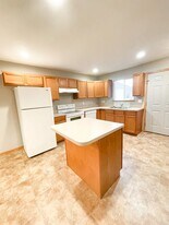 2405 City View Ct in Lincoln, NE - Building Photo